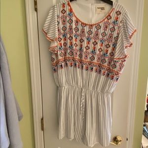 Women’s blue & white striped romper size XL